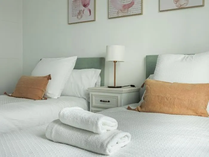 Apartment Tejares Sevilla Luxury Penthouse En Triana - Gran Terraza, Piscina & Parking Privados