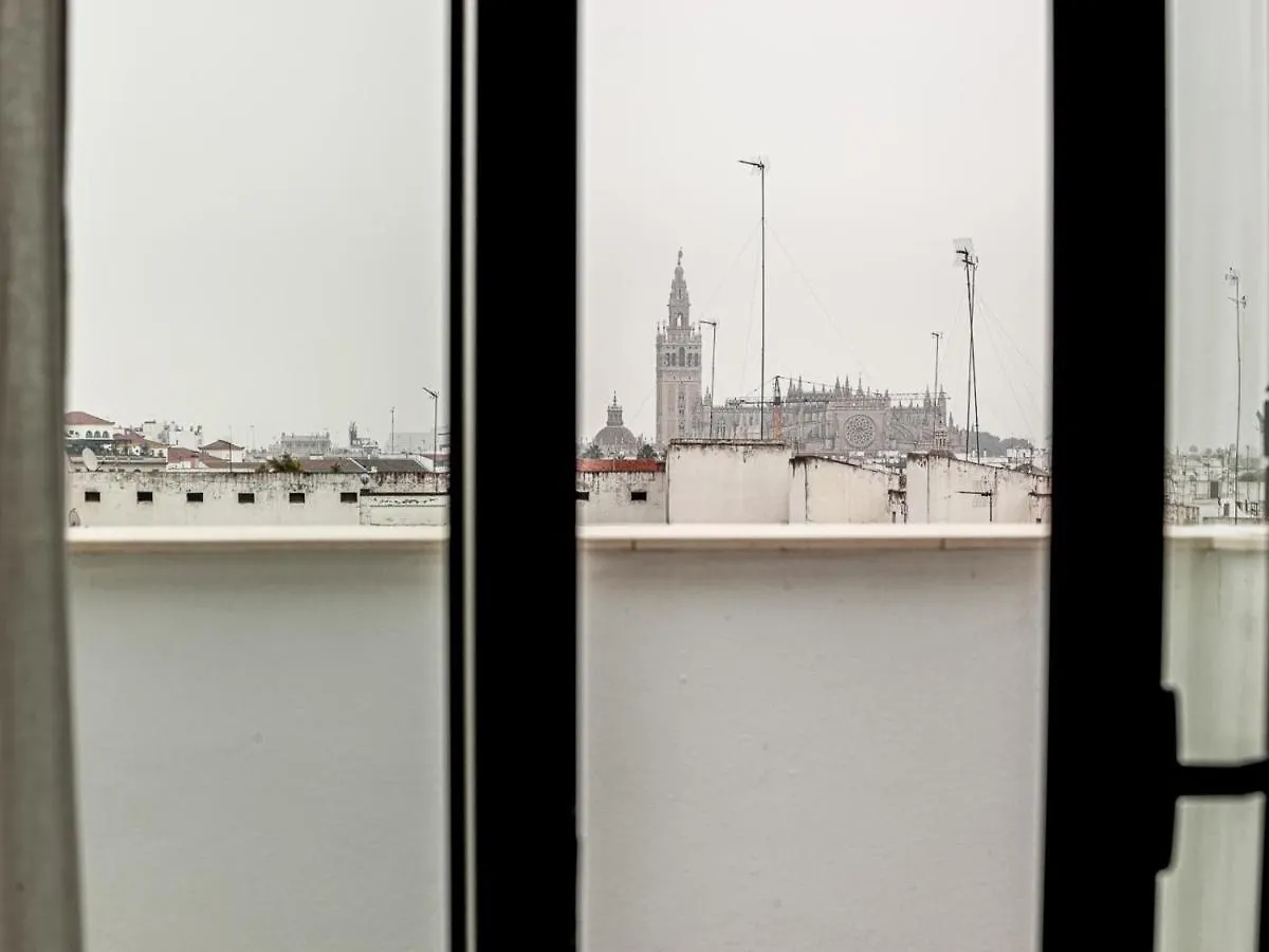 Tejares Sevilla Luxury Penthouse En Triana - Gran Terraza, Piscina & Parking Privados Spain