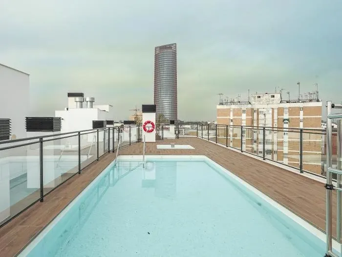 Tejares Sevilla Luxury Penthouse En Triana - Gran Terraza, Piscina & Parking Privados 0*, Seville Spain