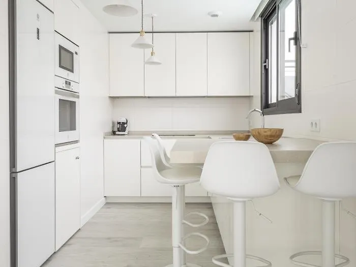 Апартаменты Tejares Sevilla Luxury Penthouse En Triana - Gran Terraza, Piscina & Parking Privados