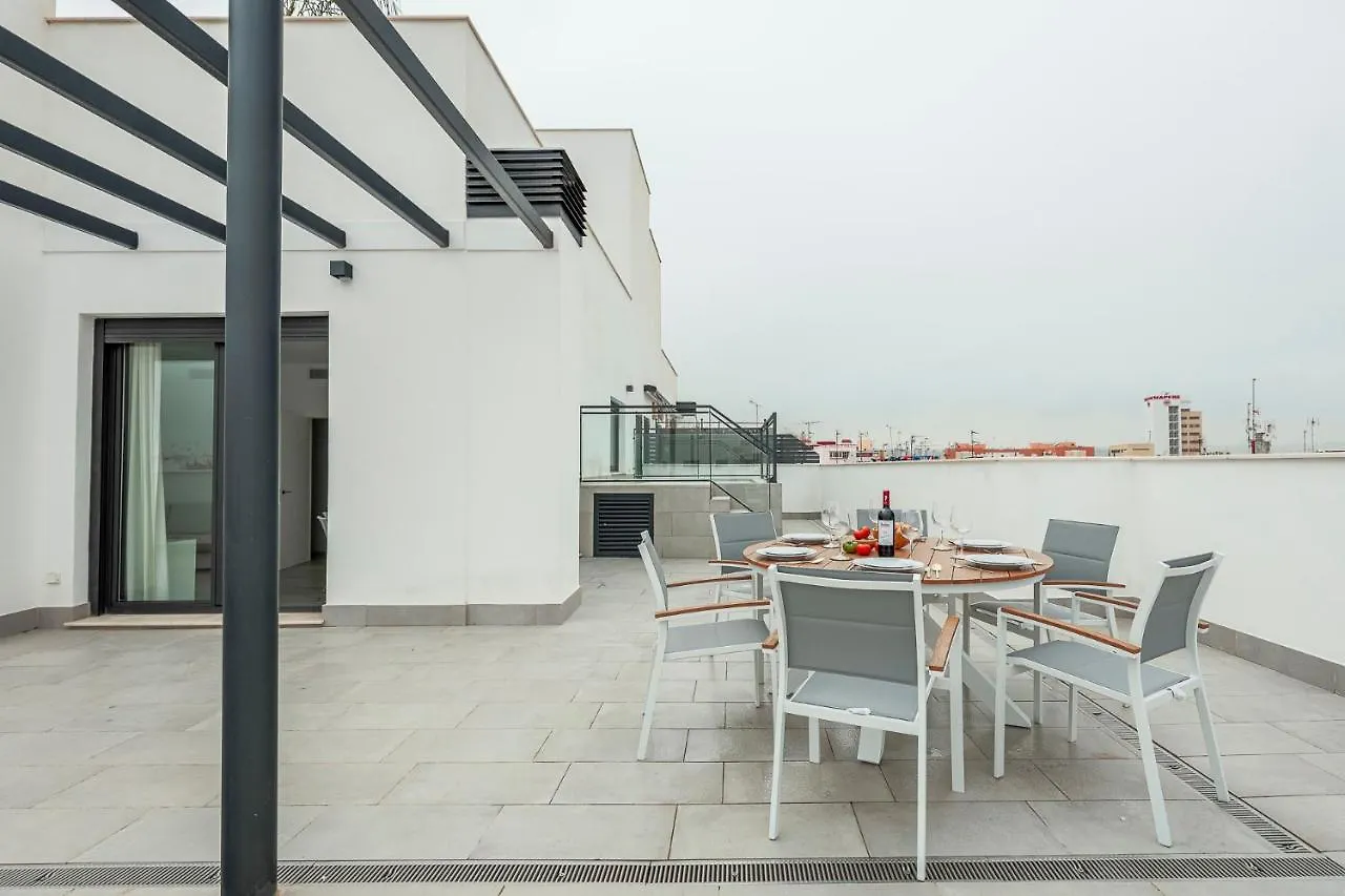 Appartamento Tejares Sevilla Luxury Penthouse En Triana - Gran Terraza, Piscina & Parking Privados
